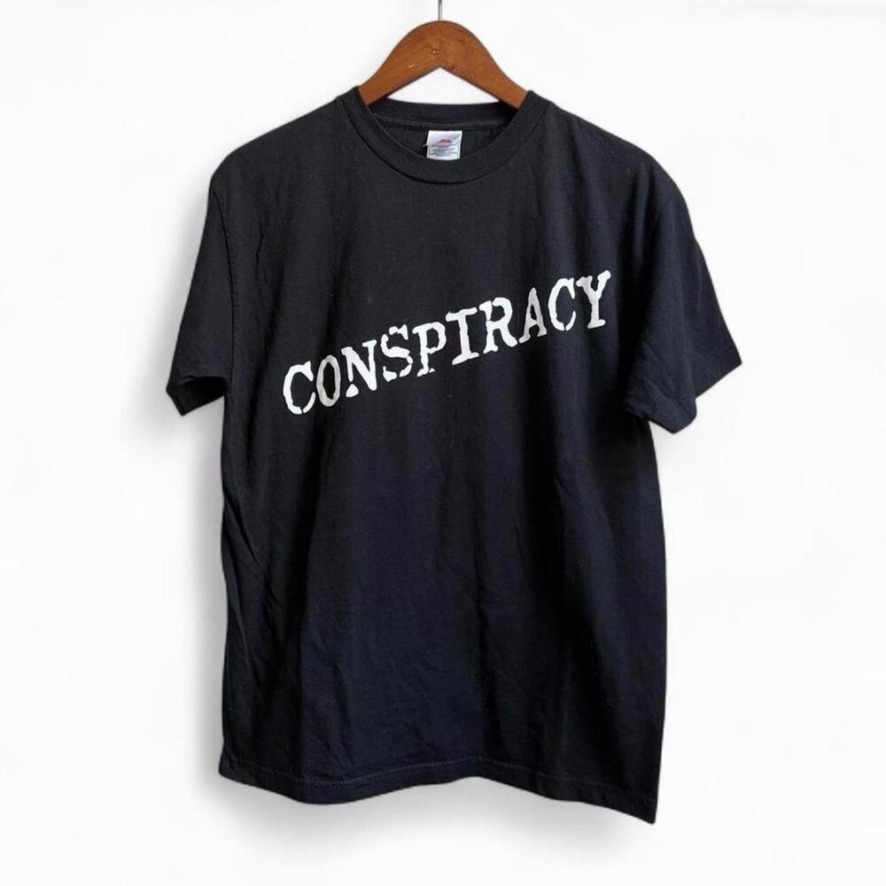 Vintage Y2K Conspiracy Mens M Music Punk Rock Retro Logo Spellout Band Tee